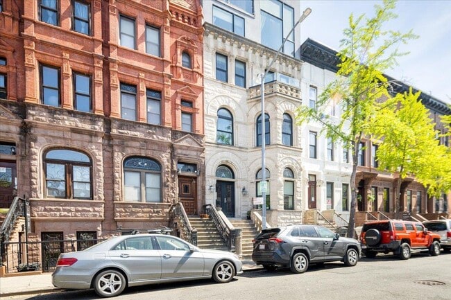 Foto del edificio - 131 W 122nd St