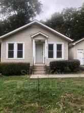 Building Photo - 422 Walker St