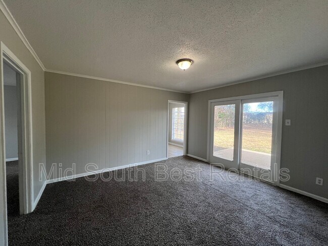 Foto del edificio - 3230 S Goodlett St