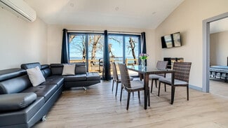 Building Photo - 6010 Rice Lake Scenic Dr