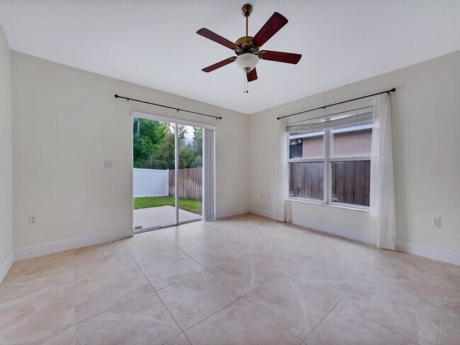 Foto del edificio - 2111 Corner Point Ct