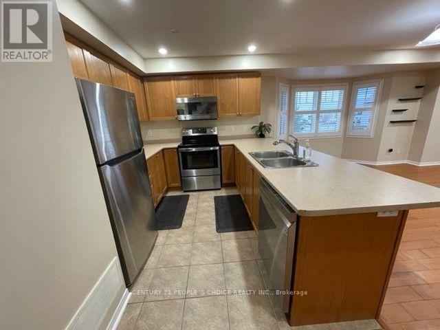 Building Photo - 3200-3200 Bentley Dr