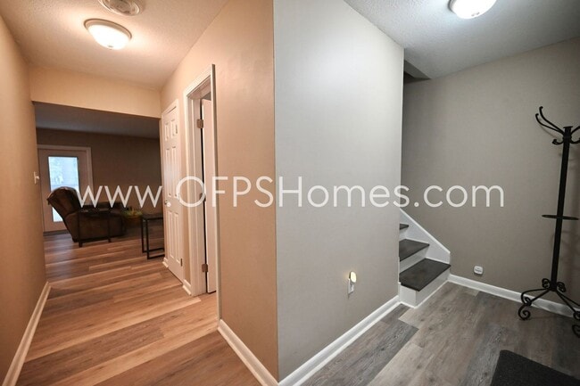 Building Photo - WaterFront, Furnished Unit in Niceville