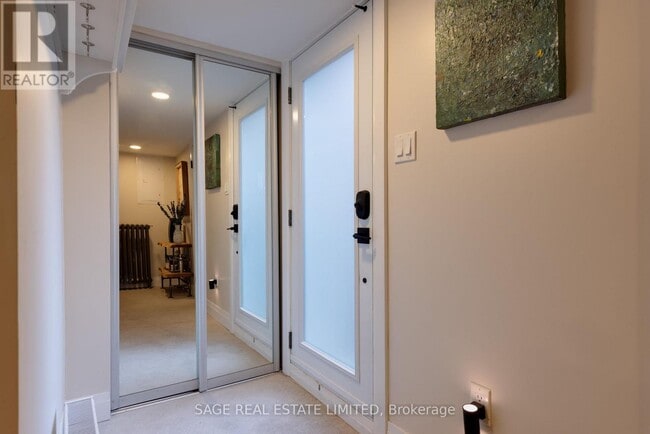 Photo du bâtiment - 57 Westmoreland Ave