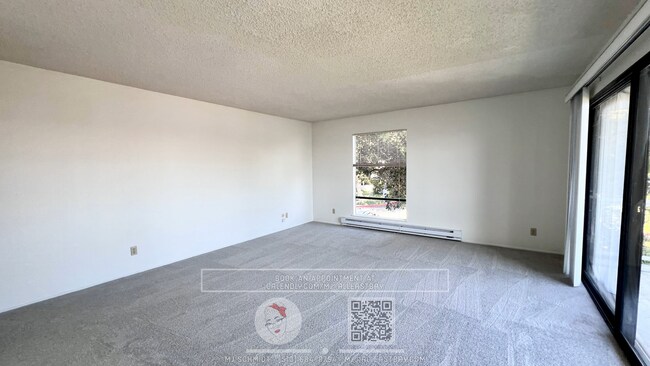 Foto del edificio - Waterfront 1 bedroom located at the resort...