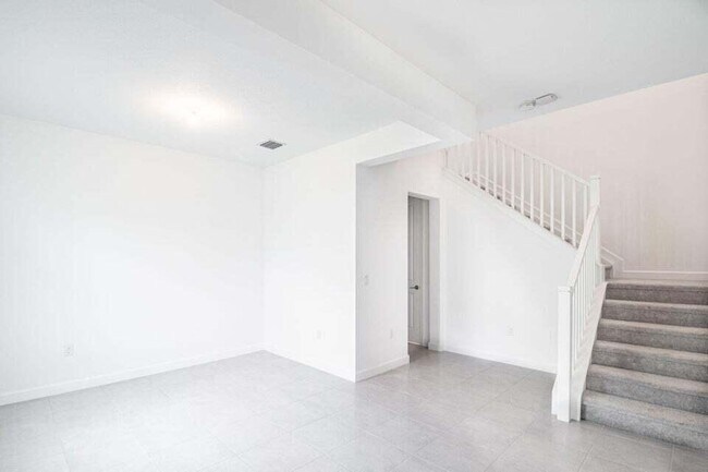 Building Photo - 4819 Navali Dr