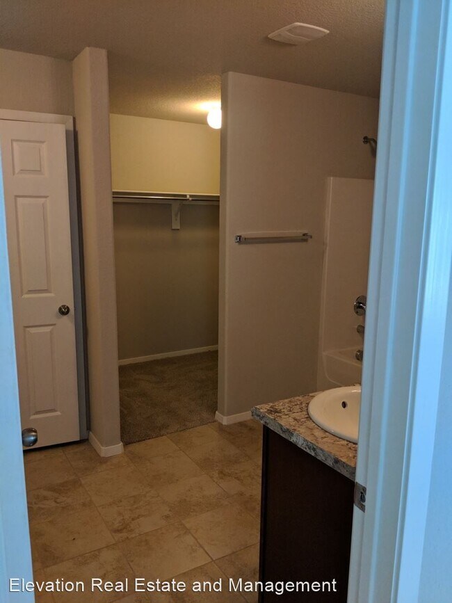 Foto del edificio - 4 br, 2 bath House - 1120 Battery Drive