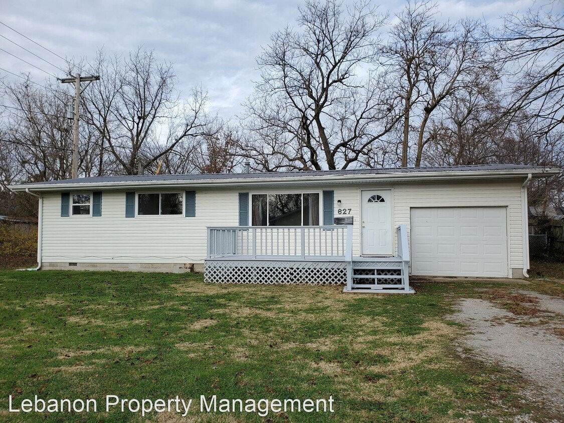 3 br, 1.5 bath House 627 W Sixth Street House Rental in Lebanon, MO