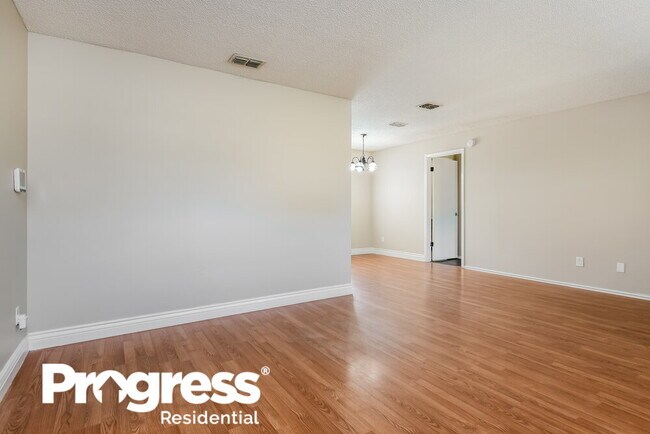 Building Photo - 4416 Ironstone Cir