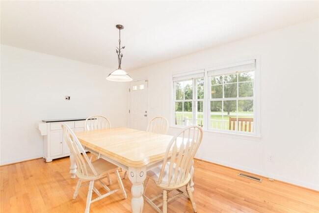 Building Photo - 3955 Kidds Dairy Rd