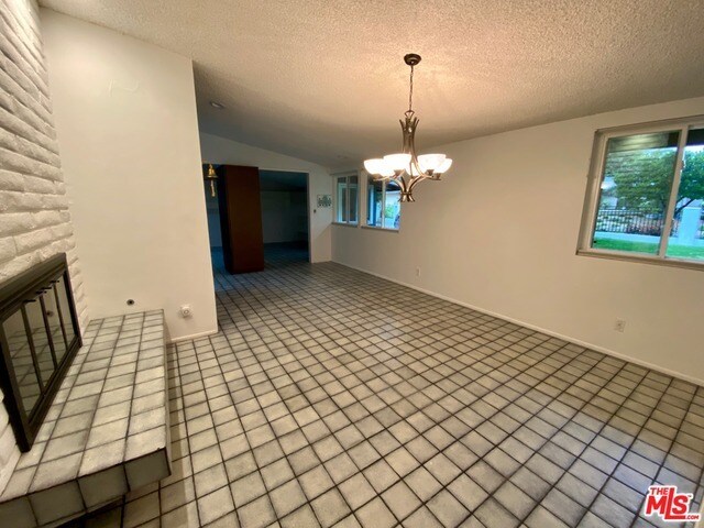 Building Photo - 5344 Oak Park Ave