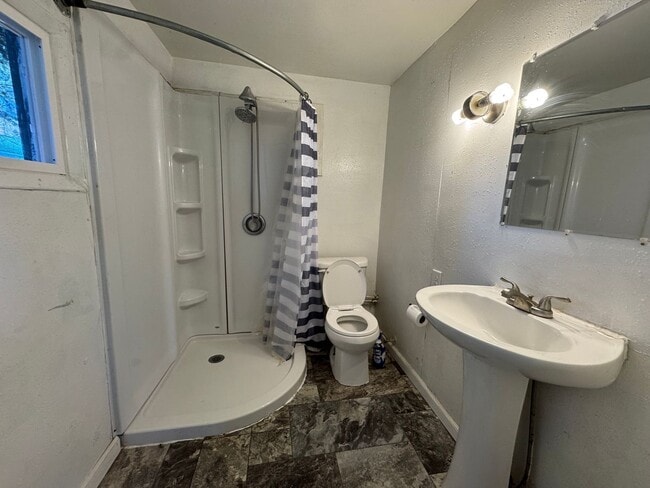 Building Photo - Private 2 Bed / 1 Bath Furnished Bungalow – Tucked Away & Move-In Ready – $1,300/Month