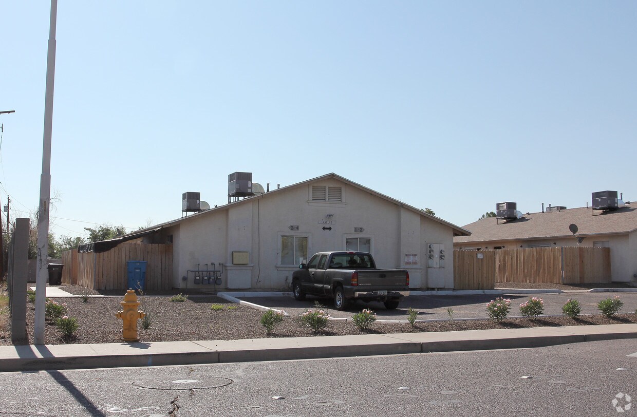 Building Photo - 7031-7045 S Montezuma St