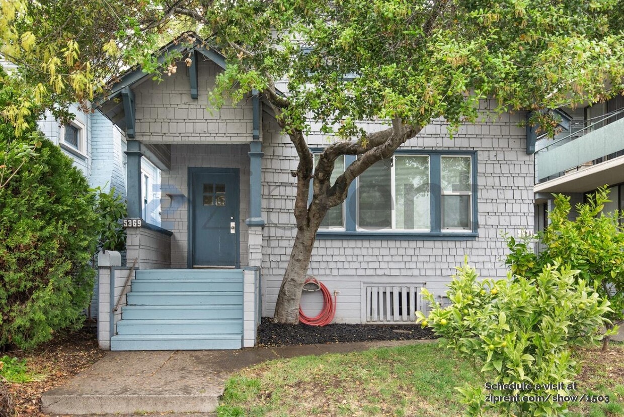 Foto principal - 5369 Manila Ave