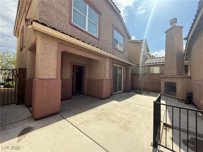 Foto del edificio - 8781 Parsons Ridge Ave
