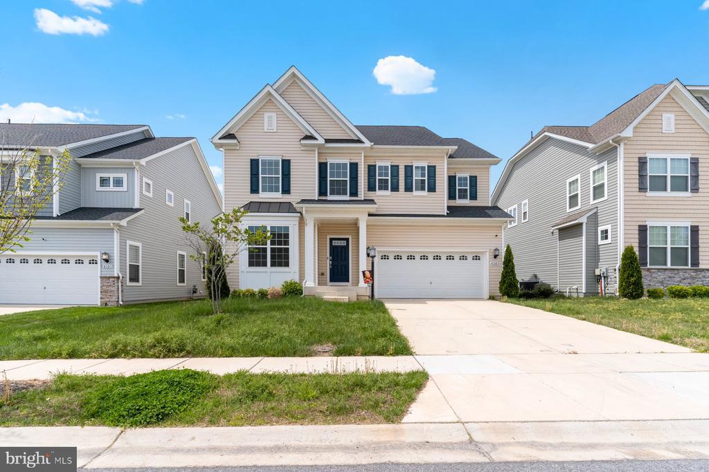 Primary Photo - 4507 Shakespeare Cir