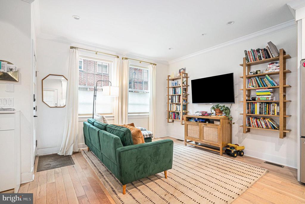 Foto principal - 709 S Perth St