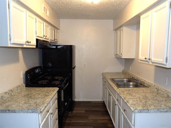 Foto del edificio - 2107 NW 38th St