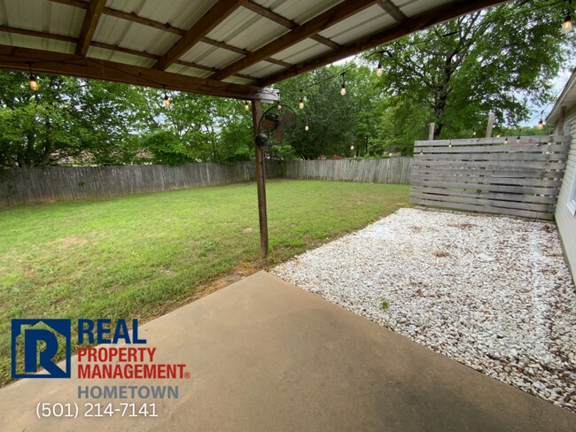 Foto del edificio - 14123 Ridgecrest Dr