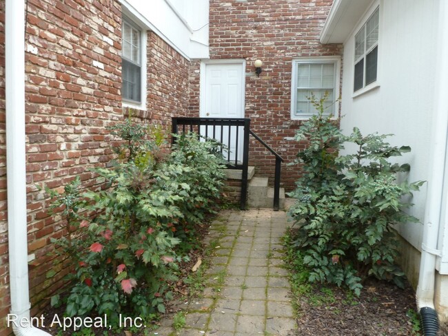 Building Photo - 3 br, 2.5 bath House - 1156 St Louis Pl NE