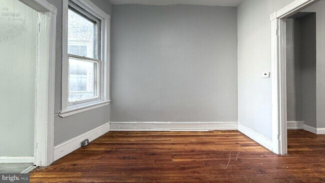 Foto del edificio - 1249 N Alden St