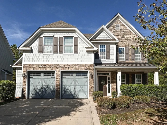 Building Photo - 5004 El Molino Dr