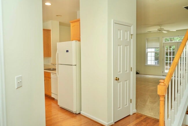 Building Photo - 1119 Somerchase Ct