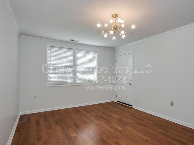 Foto del edificio - 5111 Valley Stream Rd