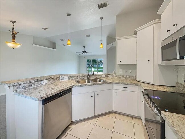 Foto del edificio - 254 Debary Dr