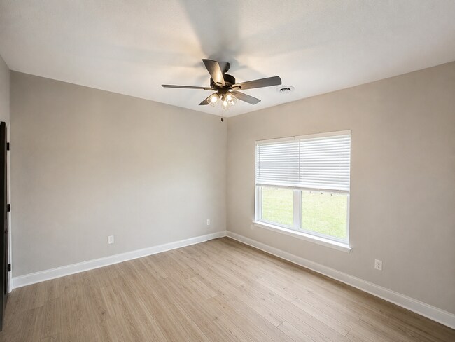 Foto del edificio - 2086 Meadow Creek Ln