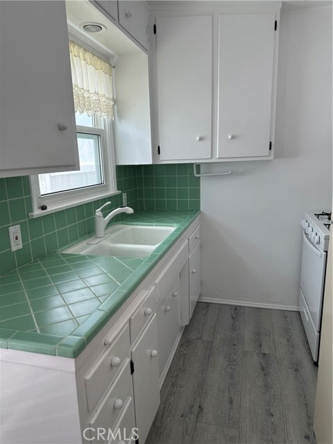 Building Photo - 422 Fernleaf Ave
