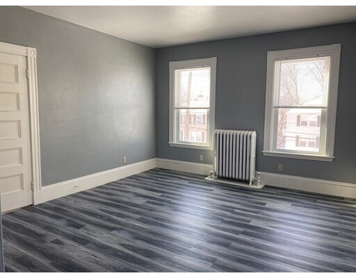 Foto del edificio - 66 Garfield Ave