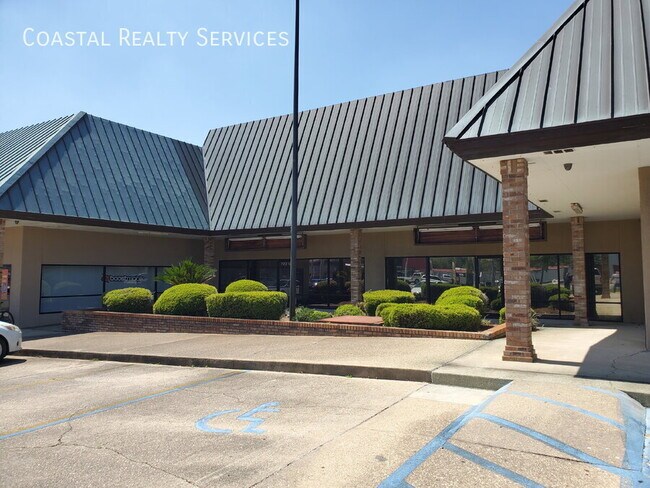 Building Photo - 722 Beal Pkwy NW