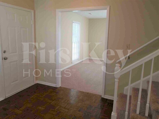 Foto del edificio - 9924 Avon Farm Ln