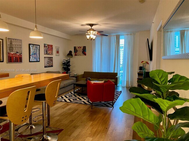 Foto del edificio - 1250 S Miami Ave