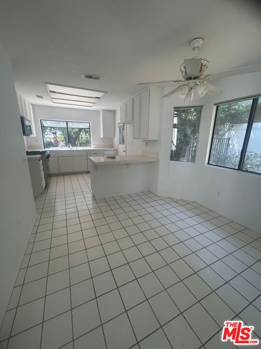 Foto del edificio - 523 Park Springs Ct