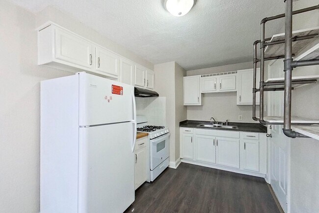 Foto del edificio - 3/1 Single Family Home in Linden!