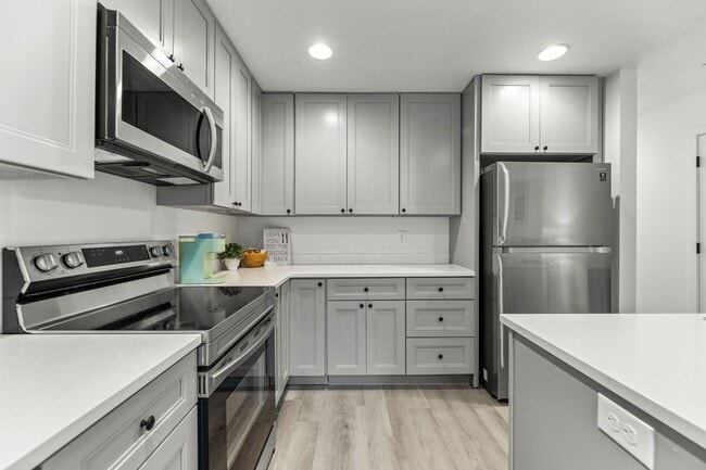 Foto del edificio - NEW CONSTRUCTION! Modern