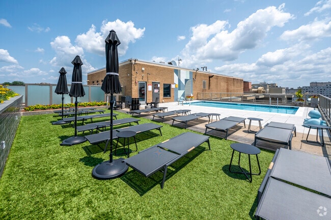 Rooftop Terrace - Westpark Apartments