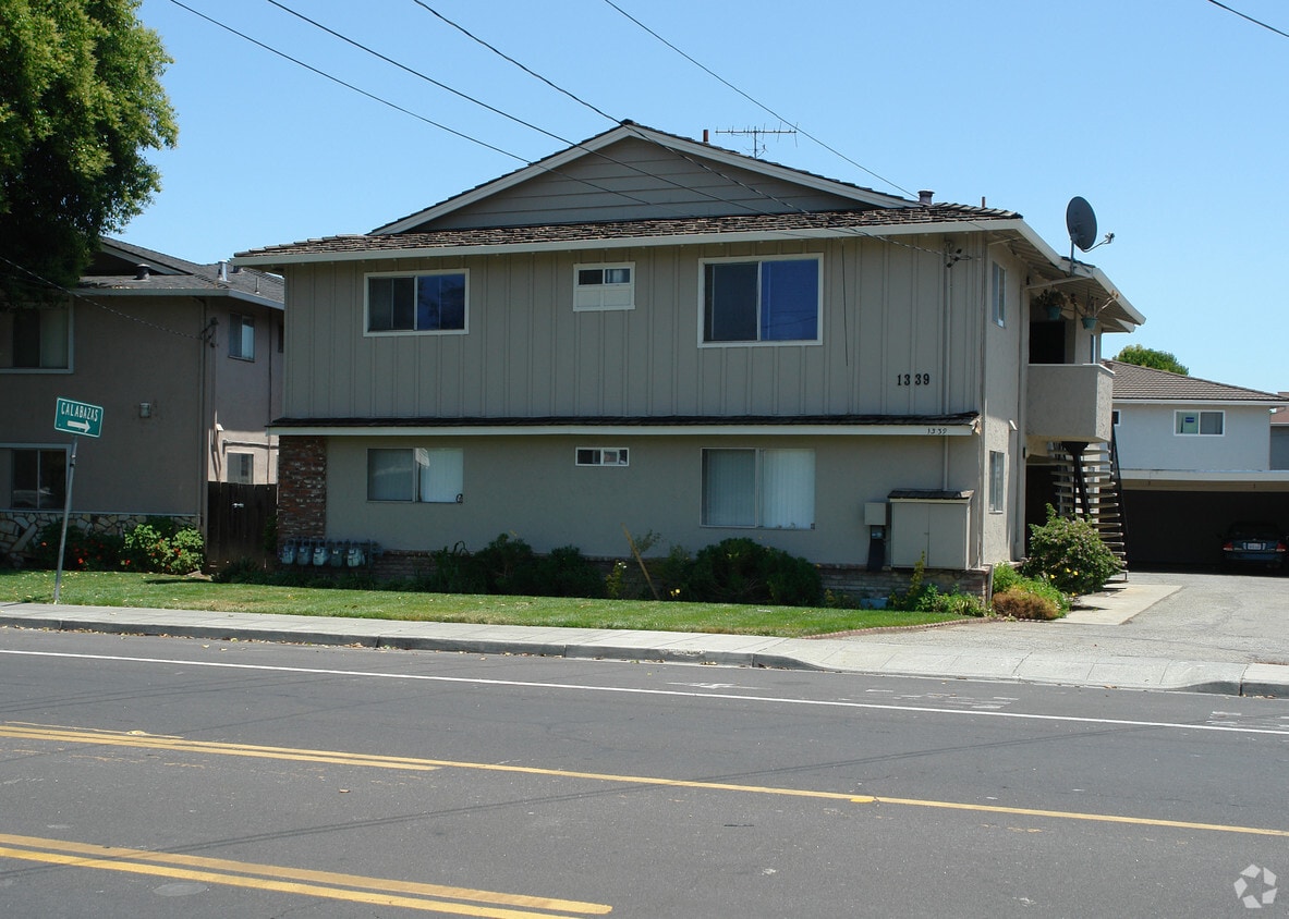 Building Photo - 1339 Pomeroy Ave