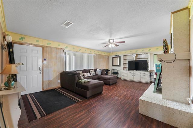 Foto del edificio - 411 Co Rd 3609