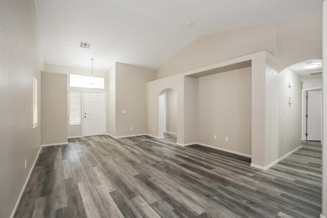 Foto del edificio - 3414 Fishers Landing Ave