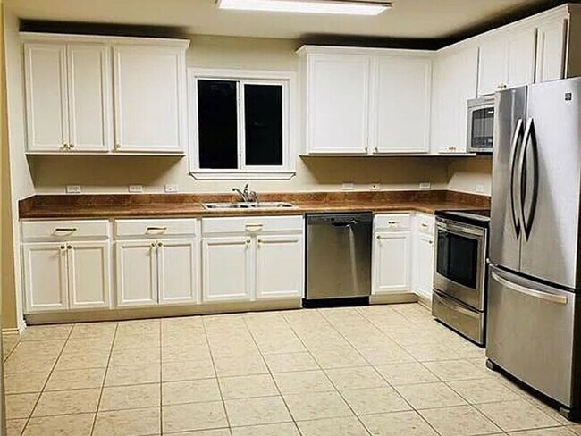 Foto del edificio - 9412 Southwick Dr