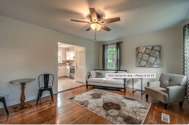 Foto del edificio - 2 bd/ 1bth w/ heated storage shed/studio, fenced yard