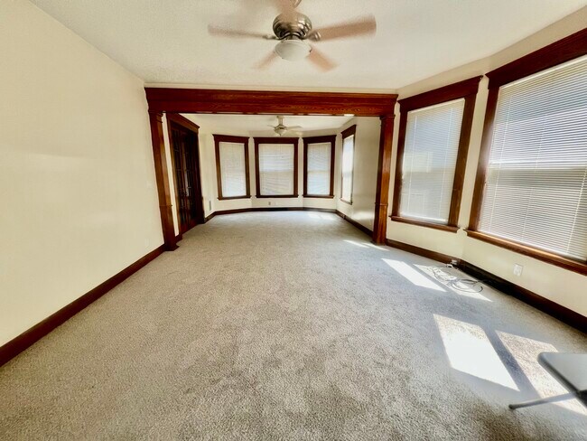 Foto del edificio - 360 Sherman Ave