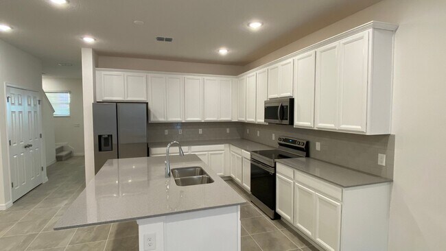 Foto del edificio - 3 Bedroom, 3 Bath Brand New Construction T...