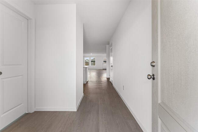 Building Photo - 6404 Breakaway Grv Dr