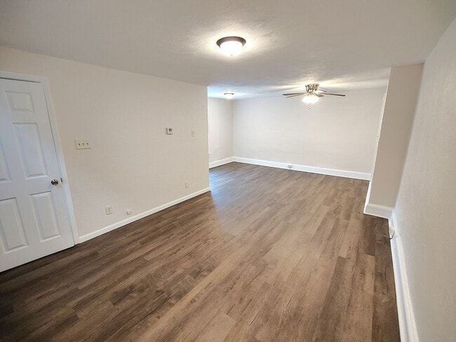 Foto del edificio - 2423 Wrights Wy