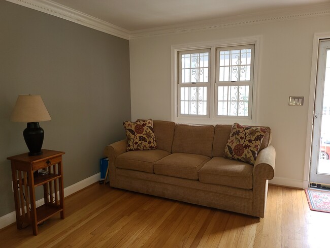 Living room - 1128 Portner Rd