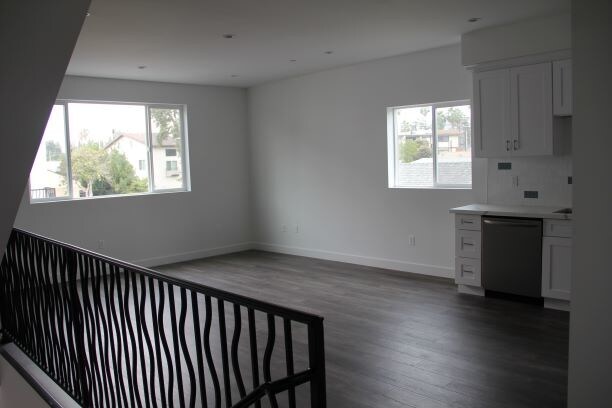 Cocina abierta y espacio para el entretenimiento - 5244 Tilden Ave
